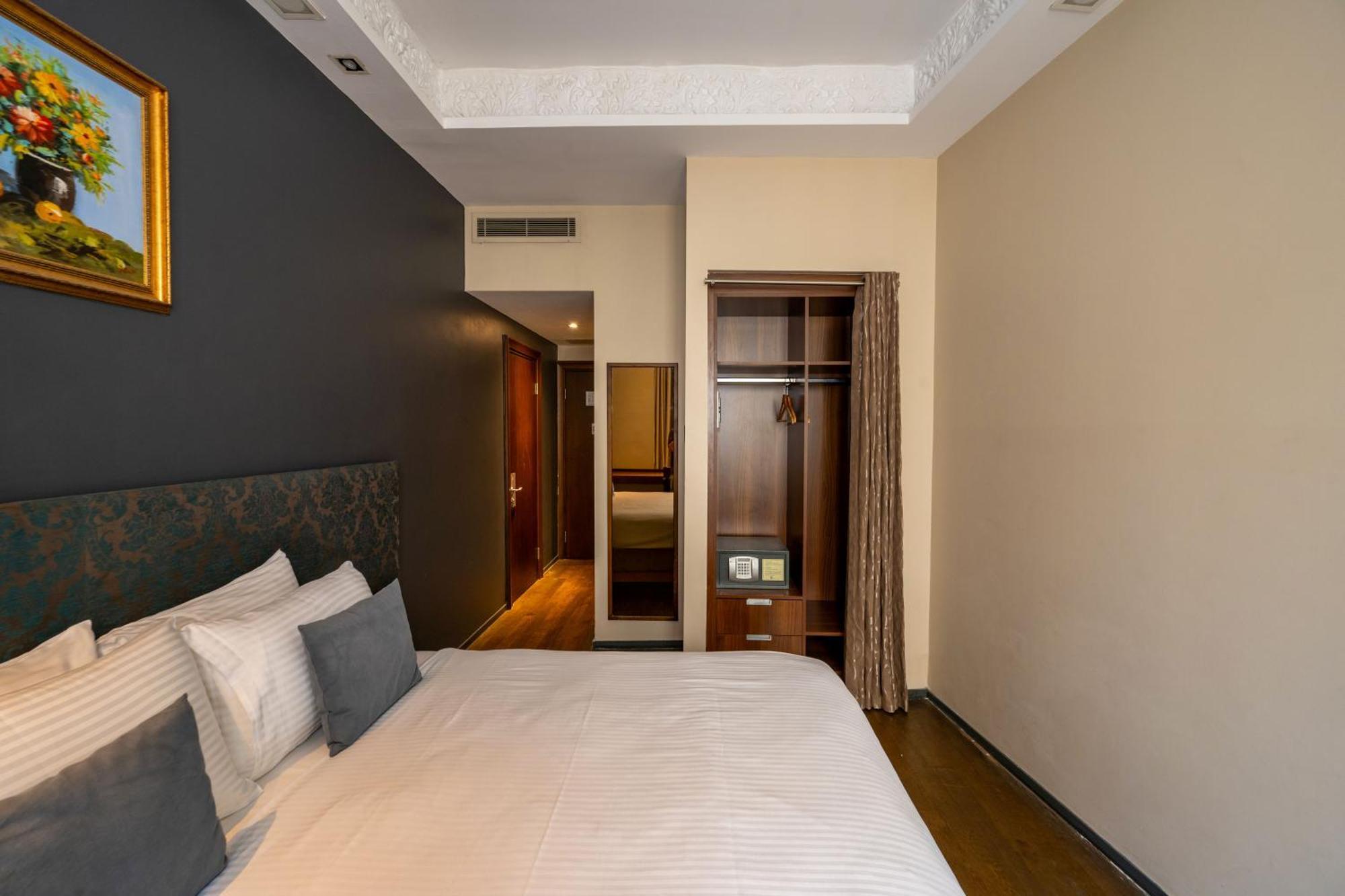Pera Tulip Hotel & Spa Стамбул Экстерьер фото