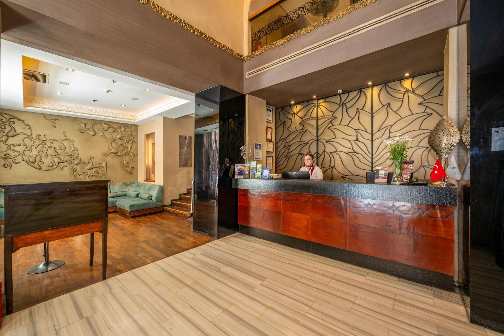 Pera Tulip Hotel & Spa Стамбул Экстерьер фото